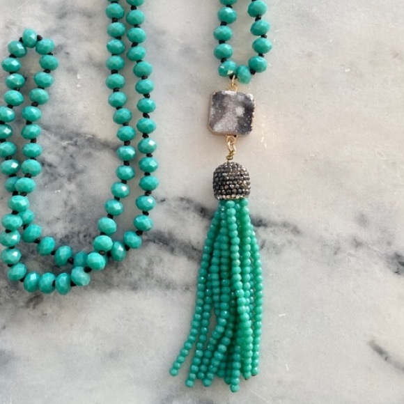 🌸Lovely🌸🍃teal🍃 blue🍃 long, chic necklace💐🌟✨ - Picture 5 of 8